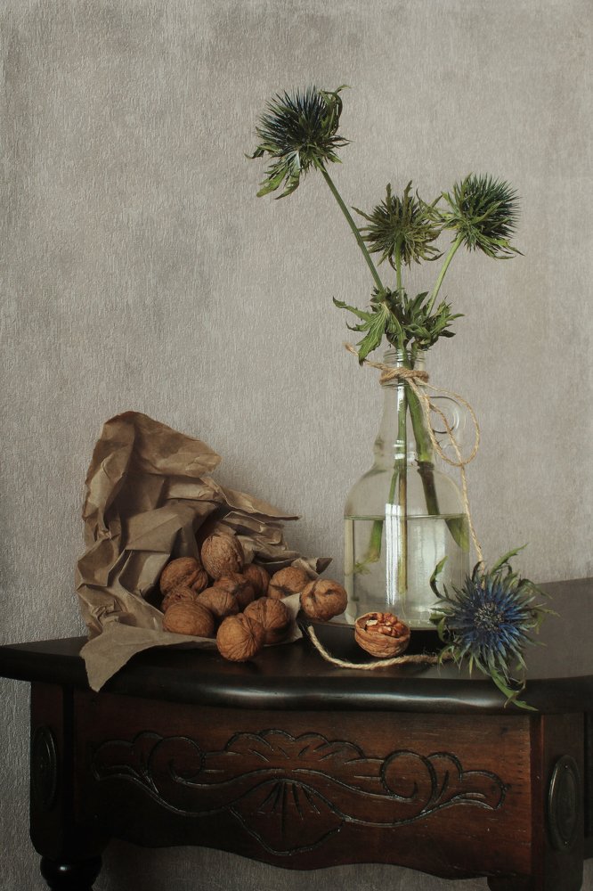 Натюрморт с грецкими орехами