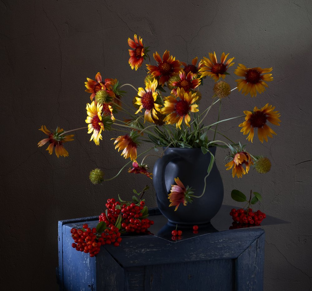 С пиракинтой и цветами