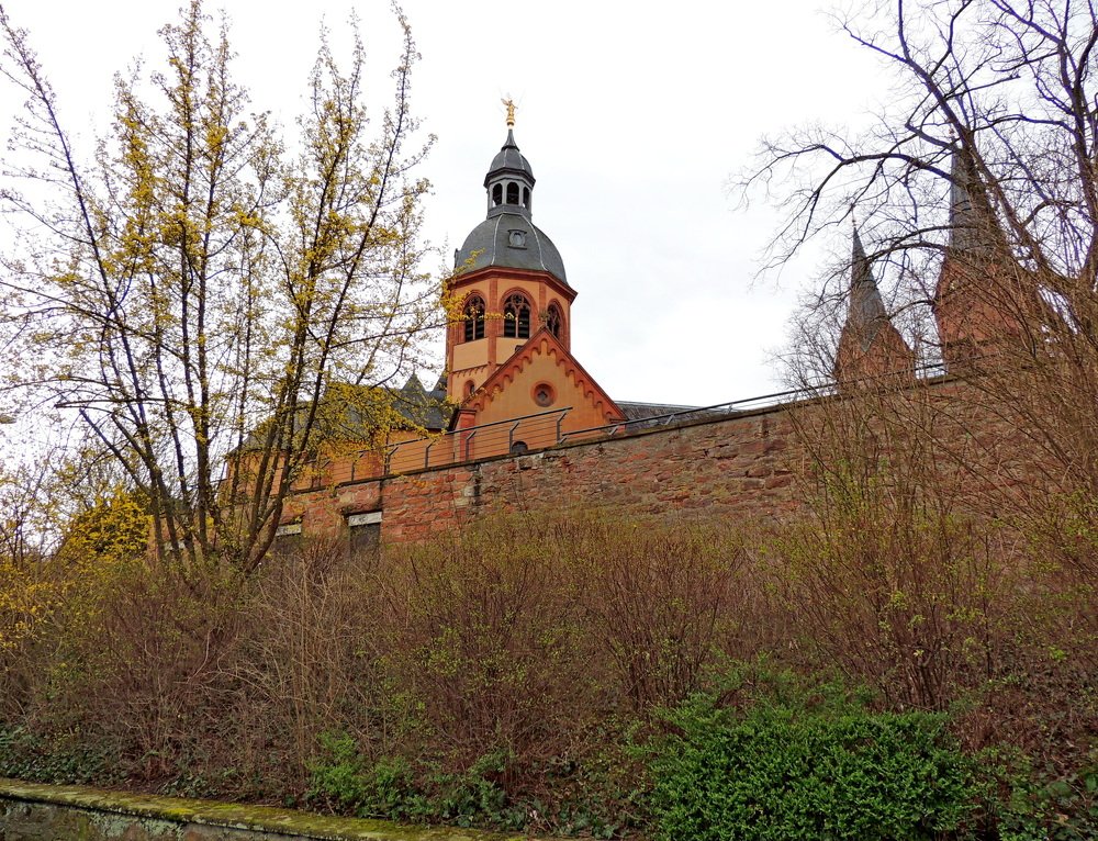 Весна в Зелингенштадте