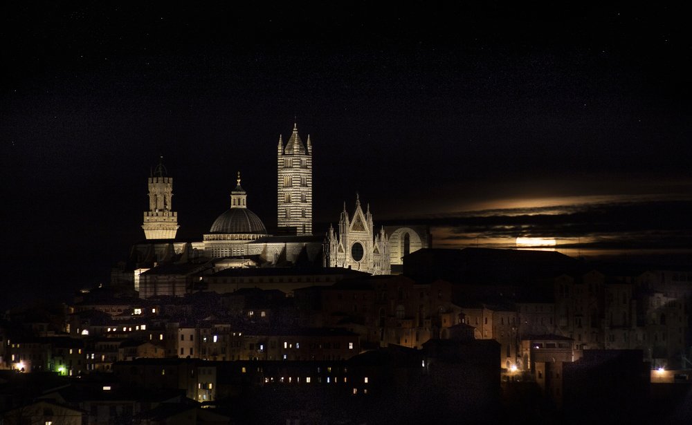 The dawn of the moon