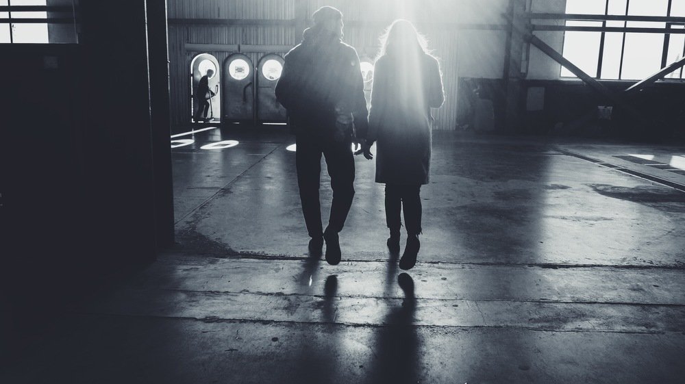 to the light ... ©️