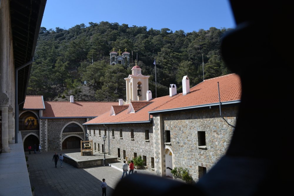 Монастырь в горах