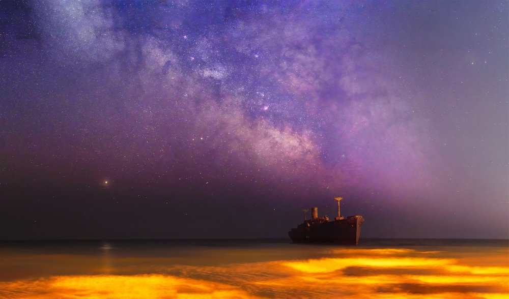 Evangelia ship wreck and the Milky Way