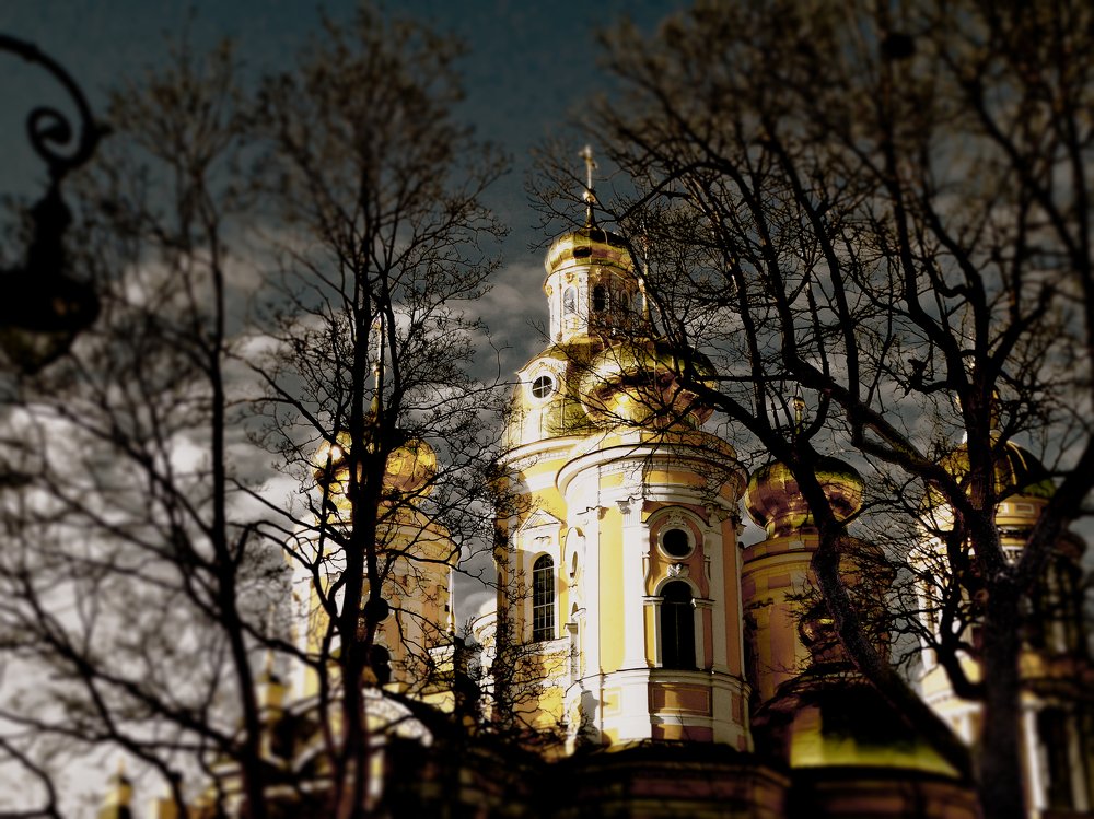 Золотые купола