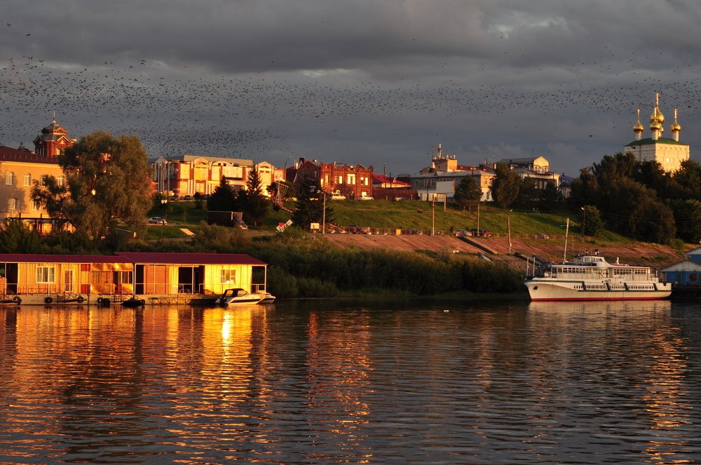 Вечерний город.