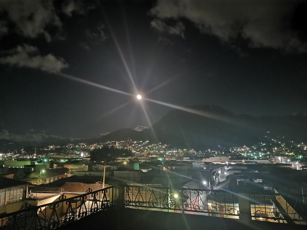 La hermosa luna