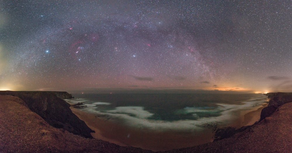 Photograph by Alfredo Madrigal