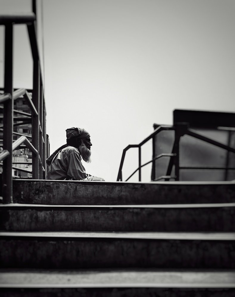 A beggar can be happy, but not a miser.