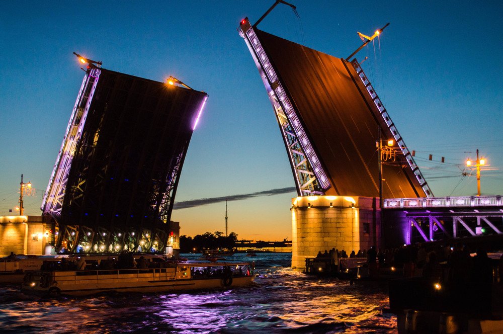 Ночная невская регата