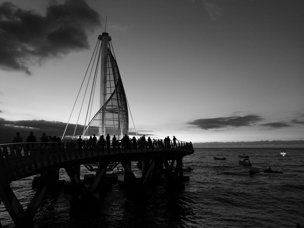 Atardecer en el muelle de los muertos
