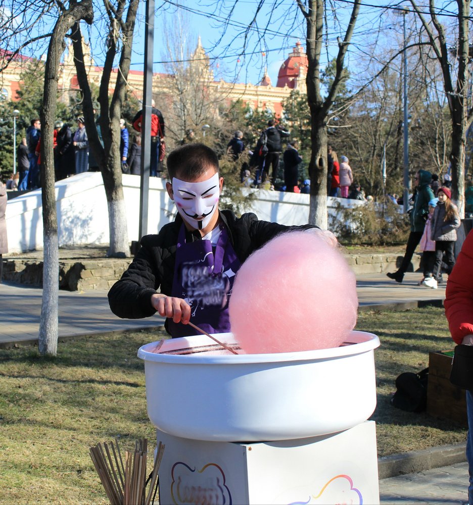 Загадочный продавец....