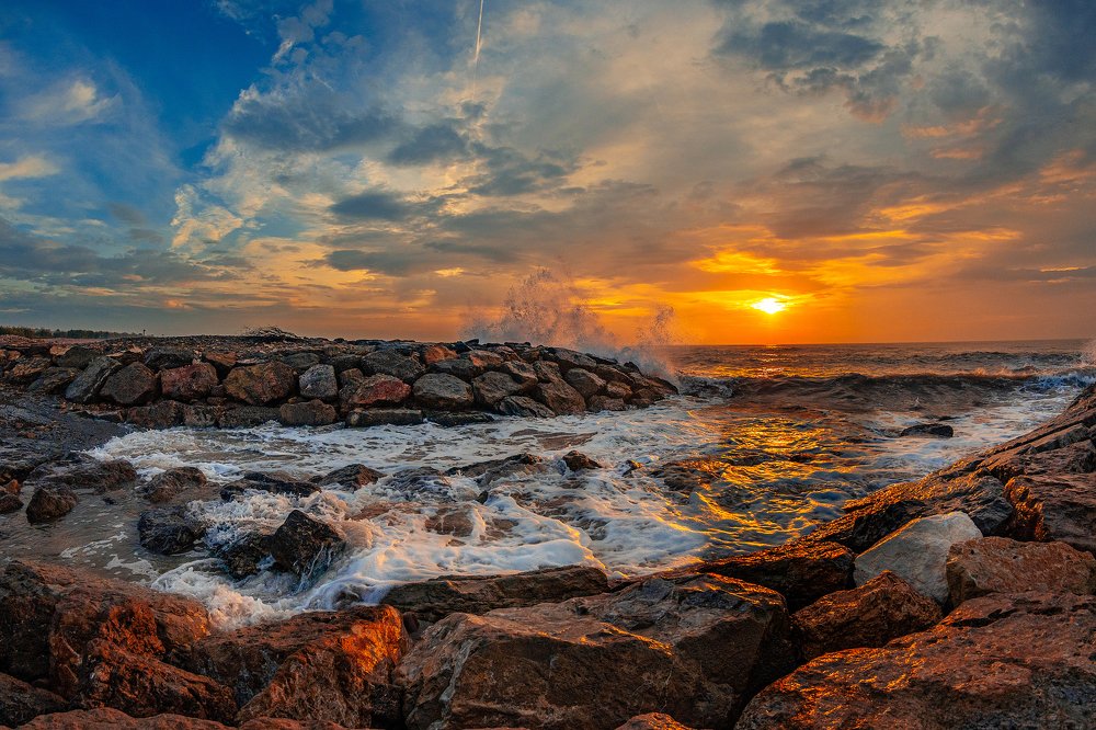 Sunrise in Puerto de Sagunto