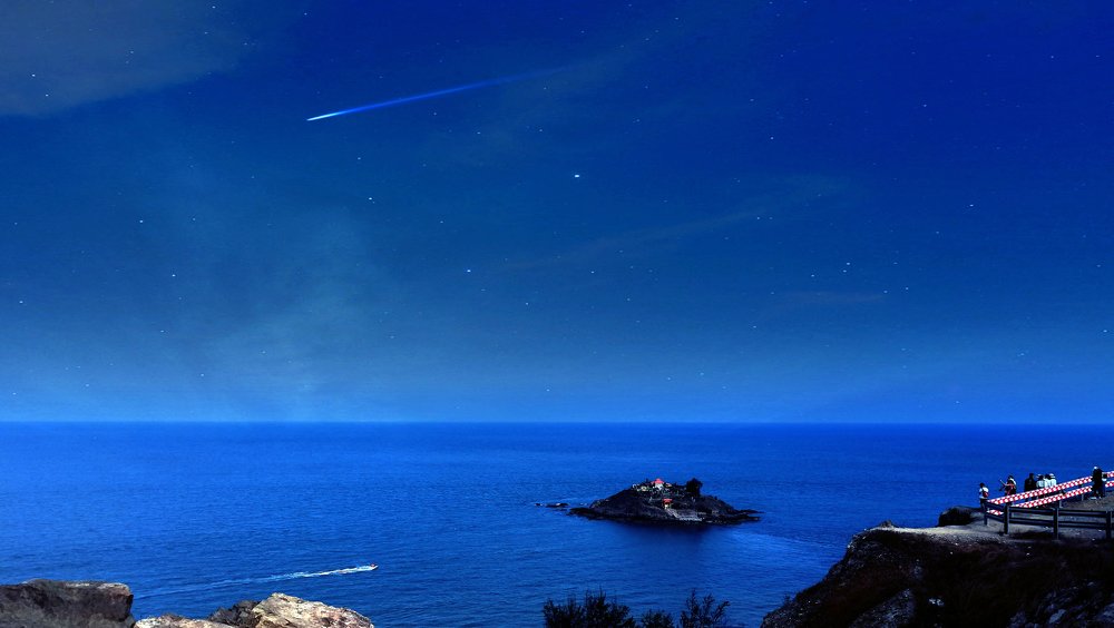 Photograph by Trung Nguyễn