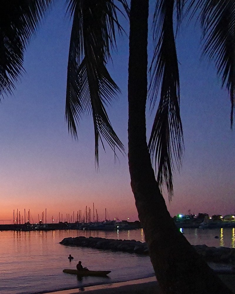 PLAYA KAYAK PUERTO AZUL