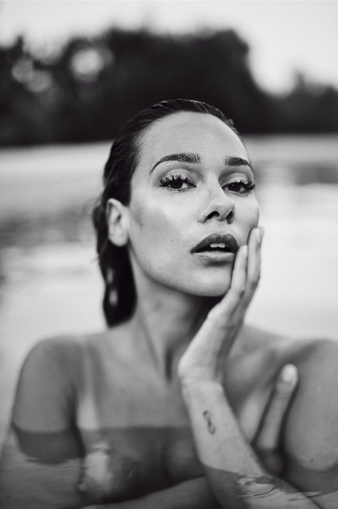 “Eau de soleil blanc»