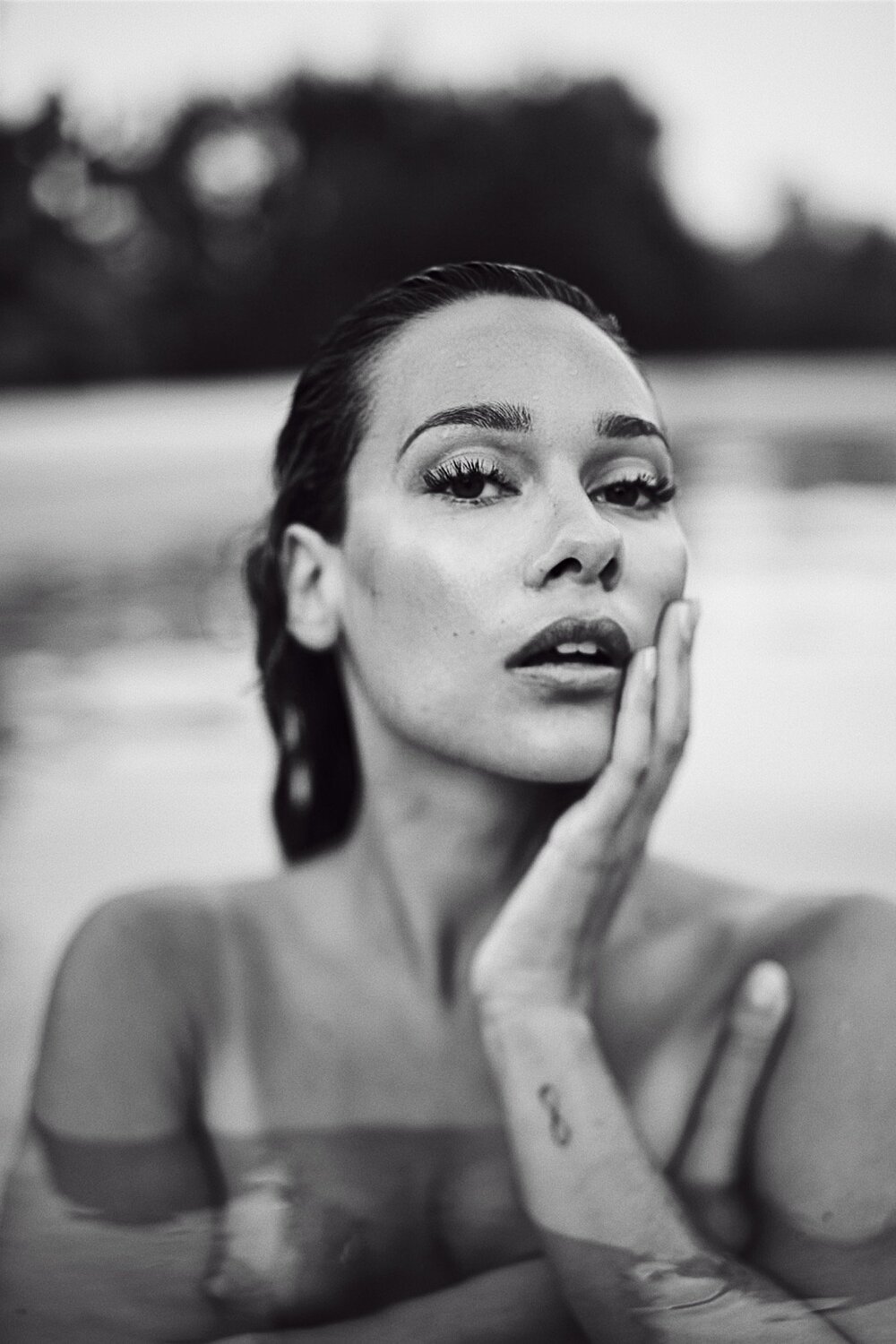 “Eau de soleil blanc»