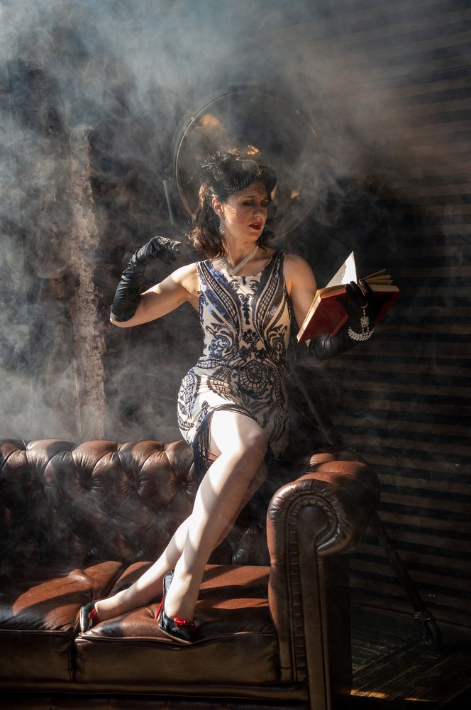 Девушка 20-х годов