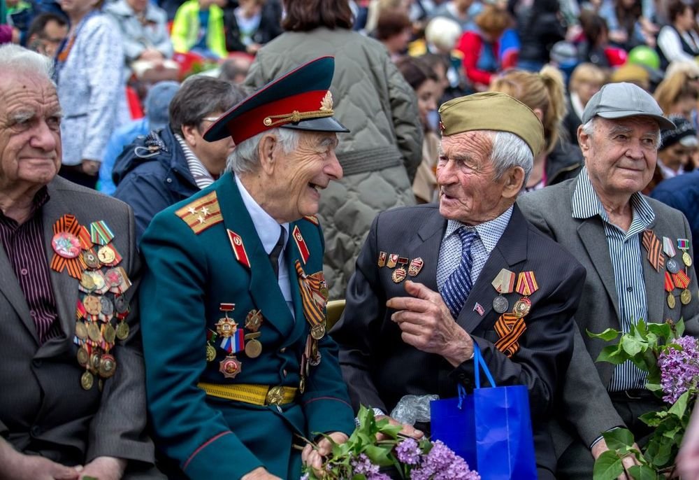 Не стареют душой ветераны.
