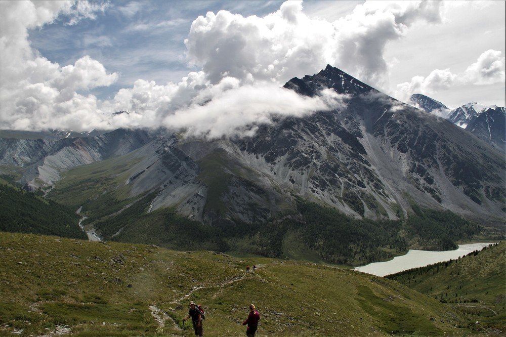 К подножию Белухи