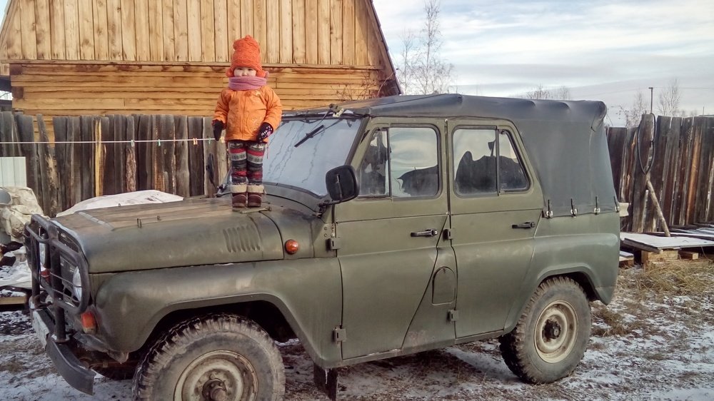 Уазер Бразер