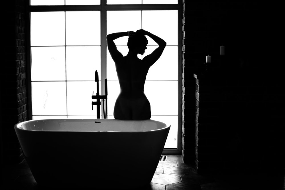 Женский силуэт