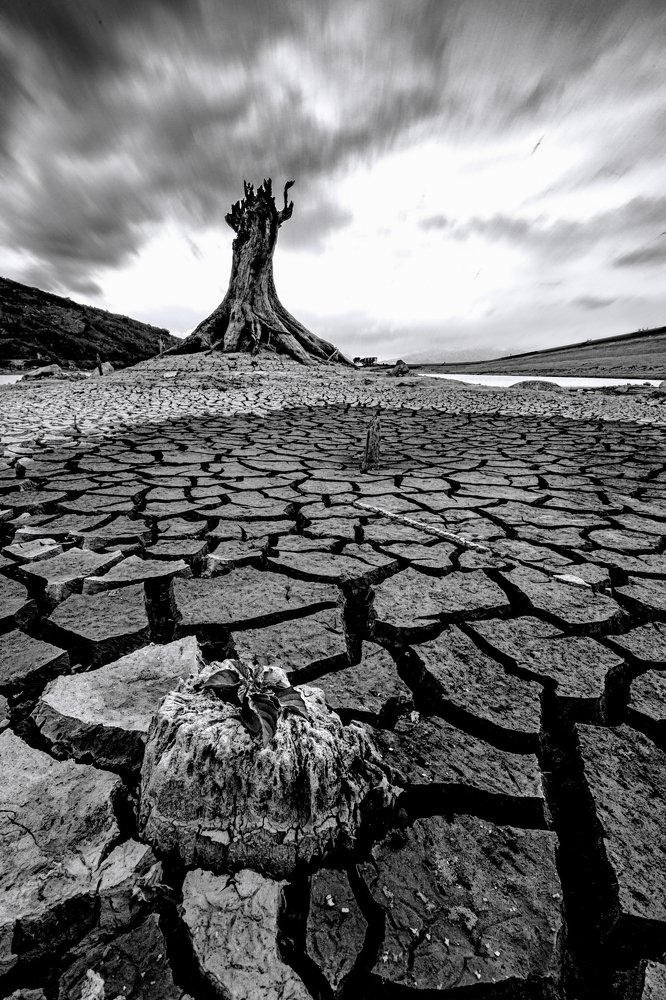 Drought in Suoi Dau Lake, Viet Nam