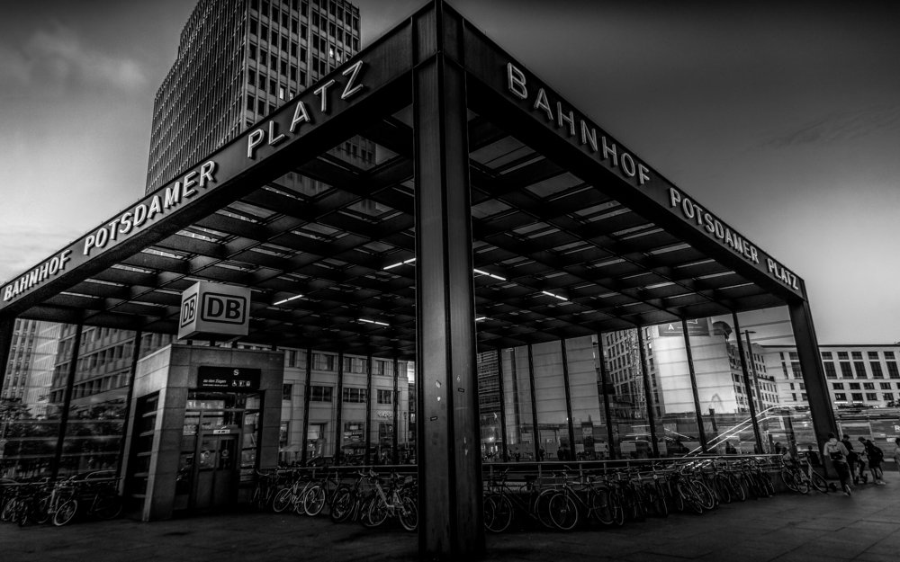 Photograph by Franklin dolder