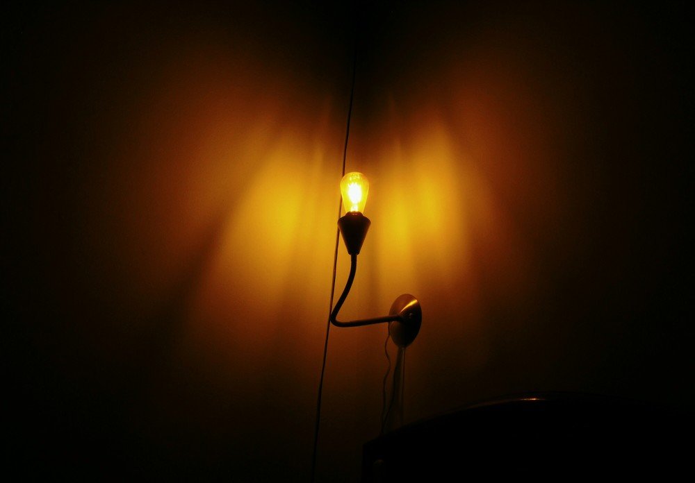 Warm light, cold night and a lonely heart.