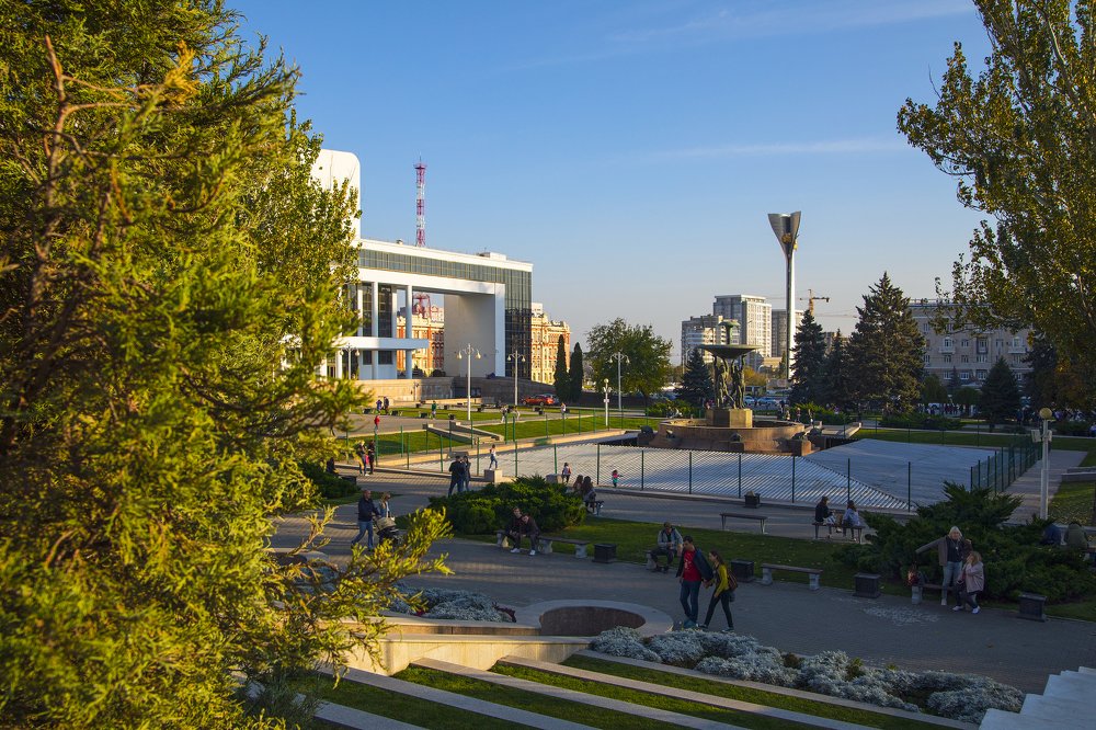 Октябрь в Ростове