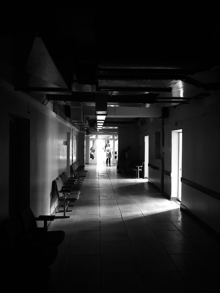 Не стой во тьме... / Don't stand in the dark...