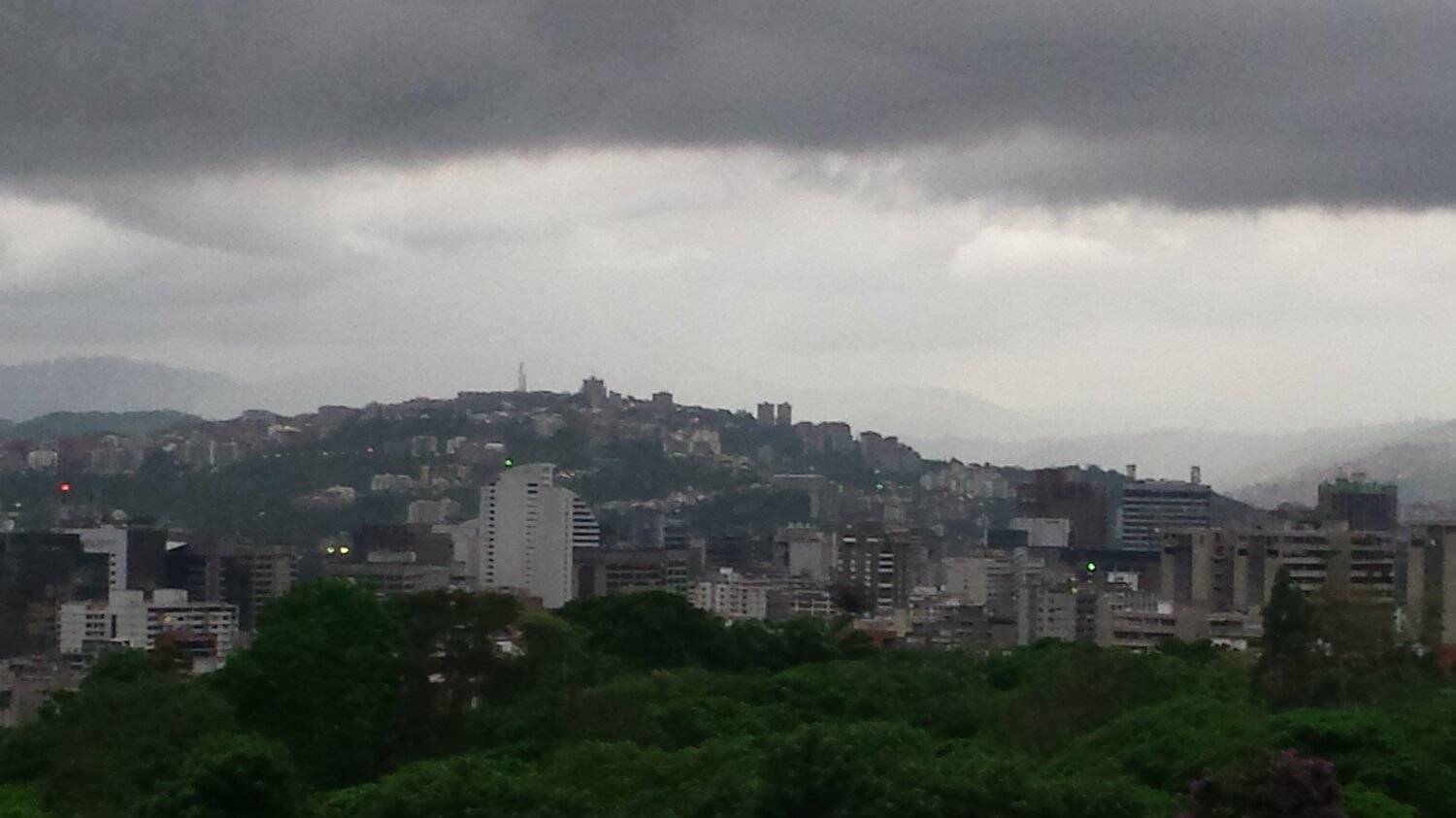 Caracas Nublada
