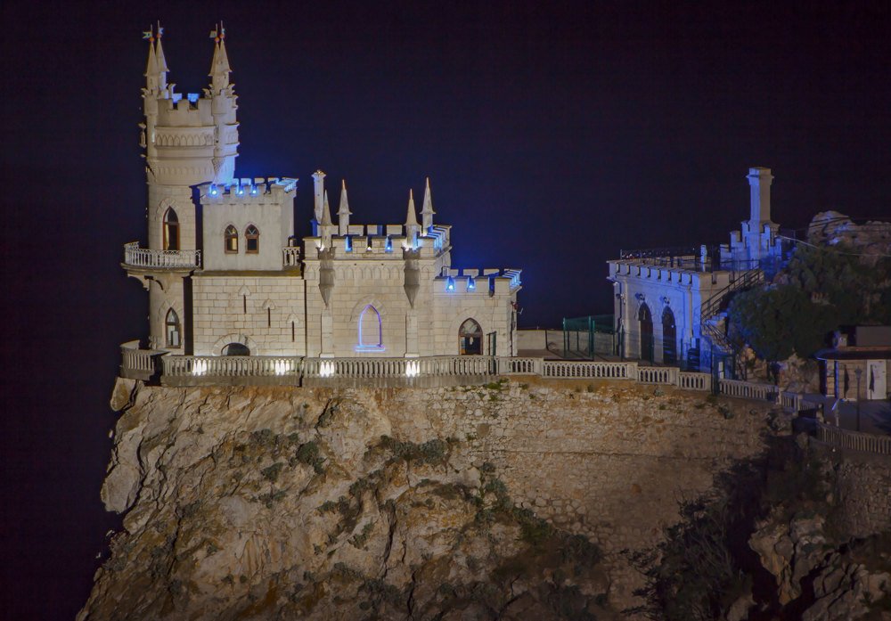 Замок Ласточкино гнездо.