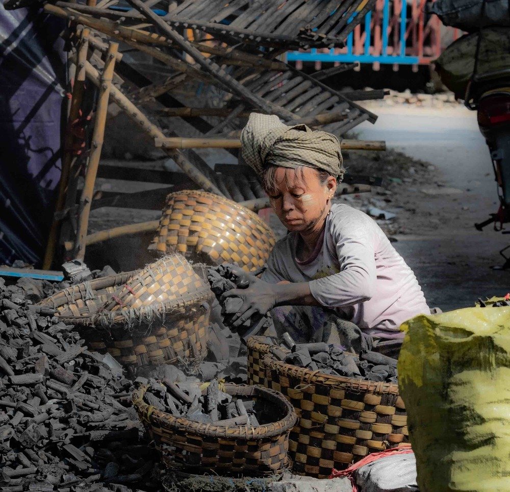 The dirtiest job in Mandalay