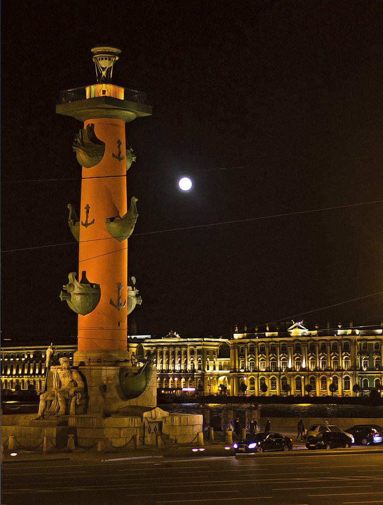 В полнолуние.