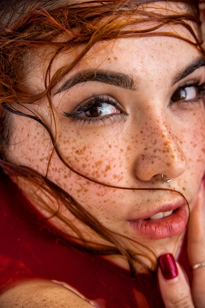 Портрет Ани.