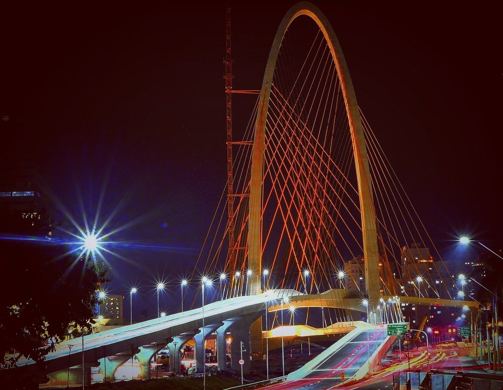 Photograph by CIRO HERNANDES