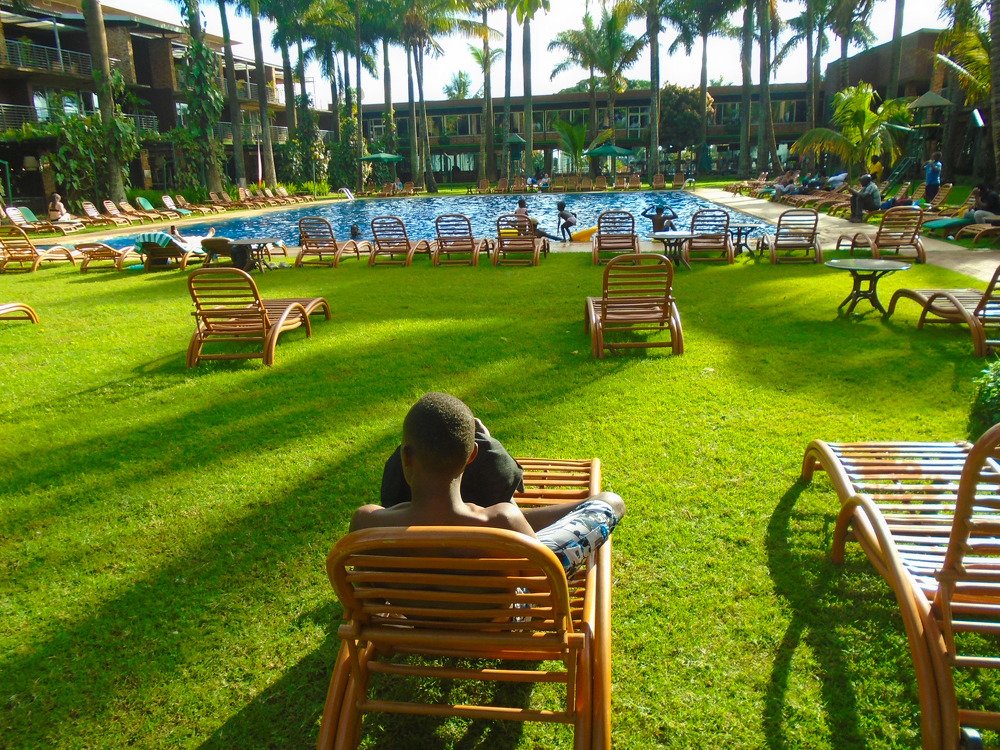 Sunbathe