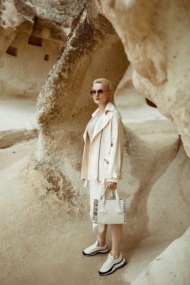 Photograph by Yuliya Golubtsova Genç