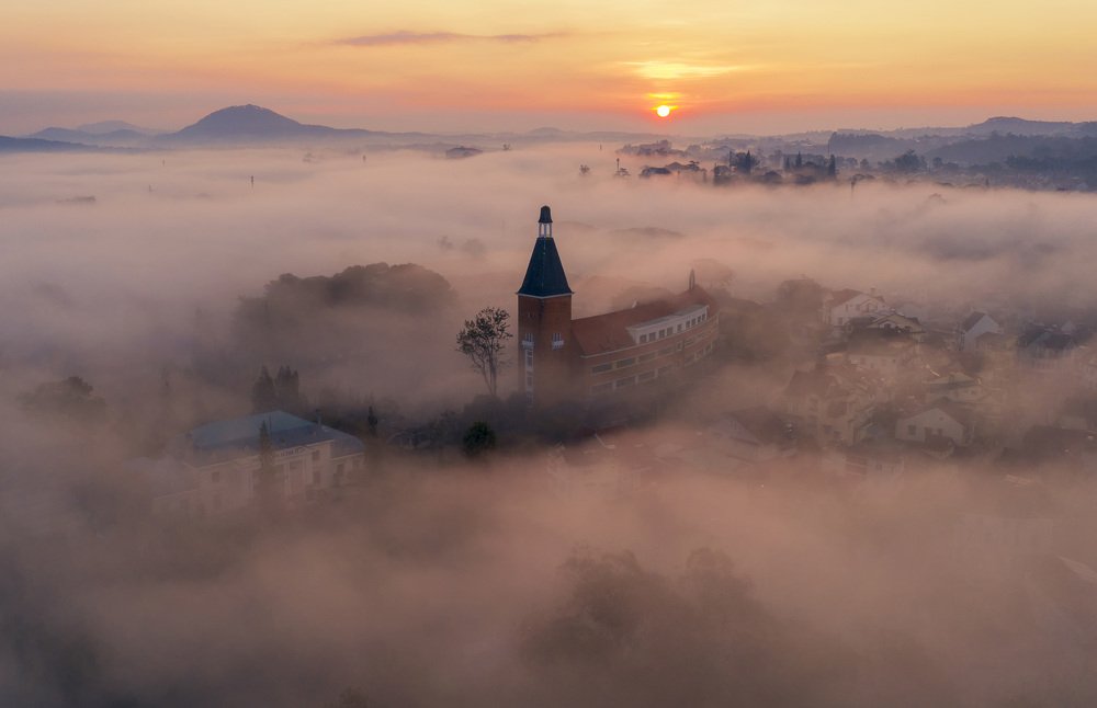 Photograph by Hiếu Nguyễn