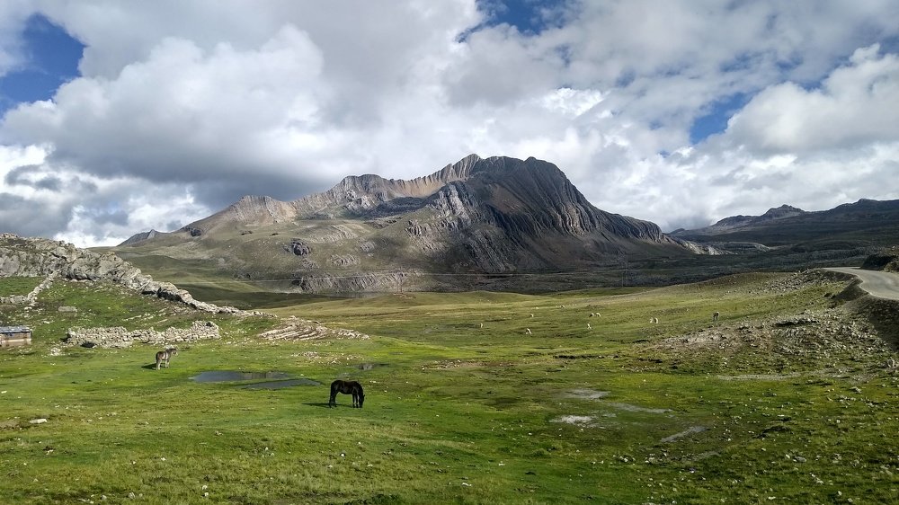 Photograph by LORENZO LLANOS PAYANO