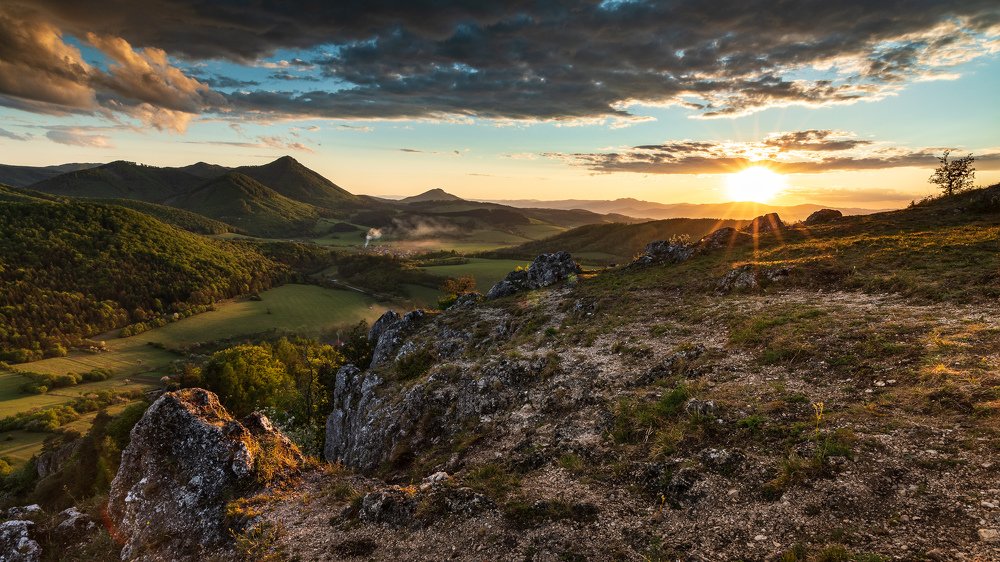 Sunset over Podskalie