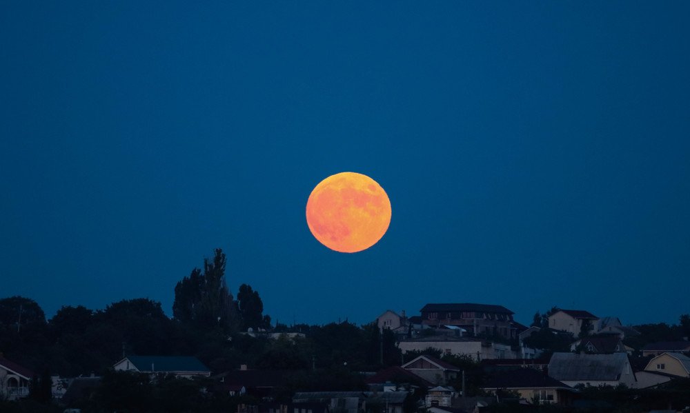 Крымская Луна