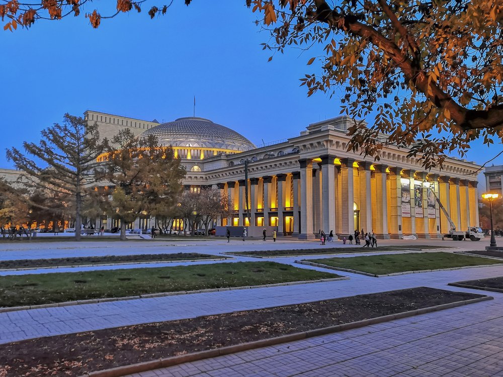 Фотография автора Андрей Данильсон