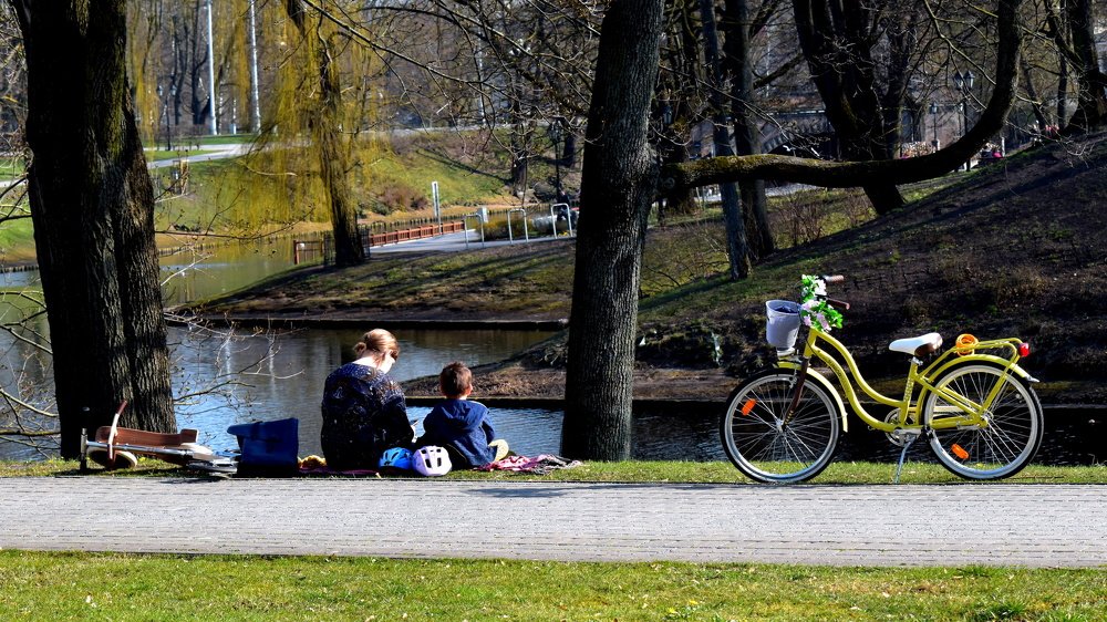 Короновирус дал возможность быть больше с мамой :)