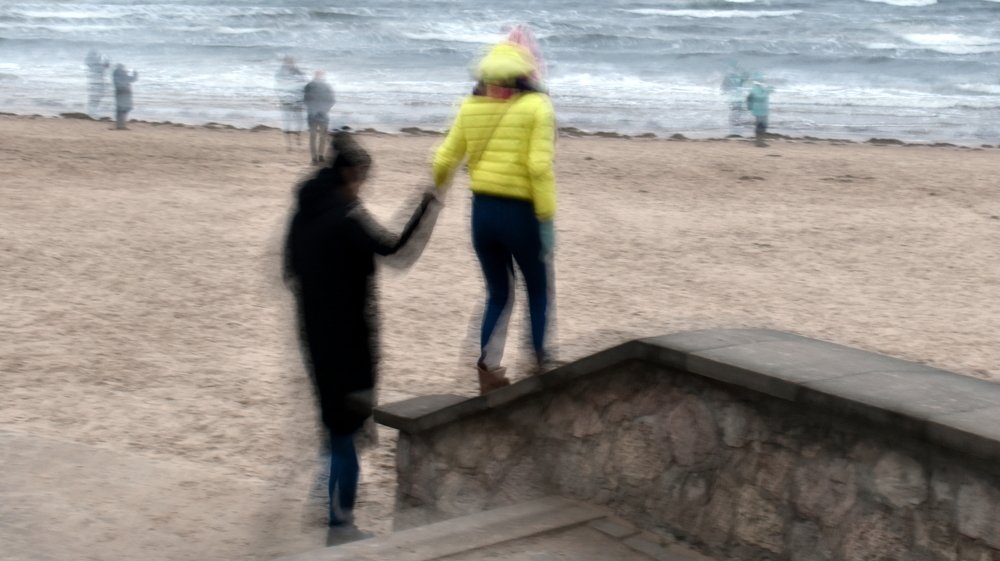 Я буду всегда тебе опорой...