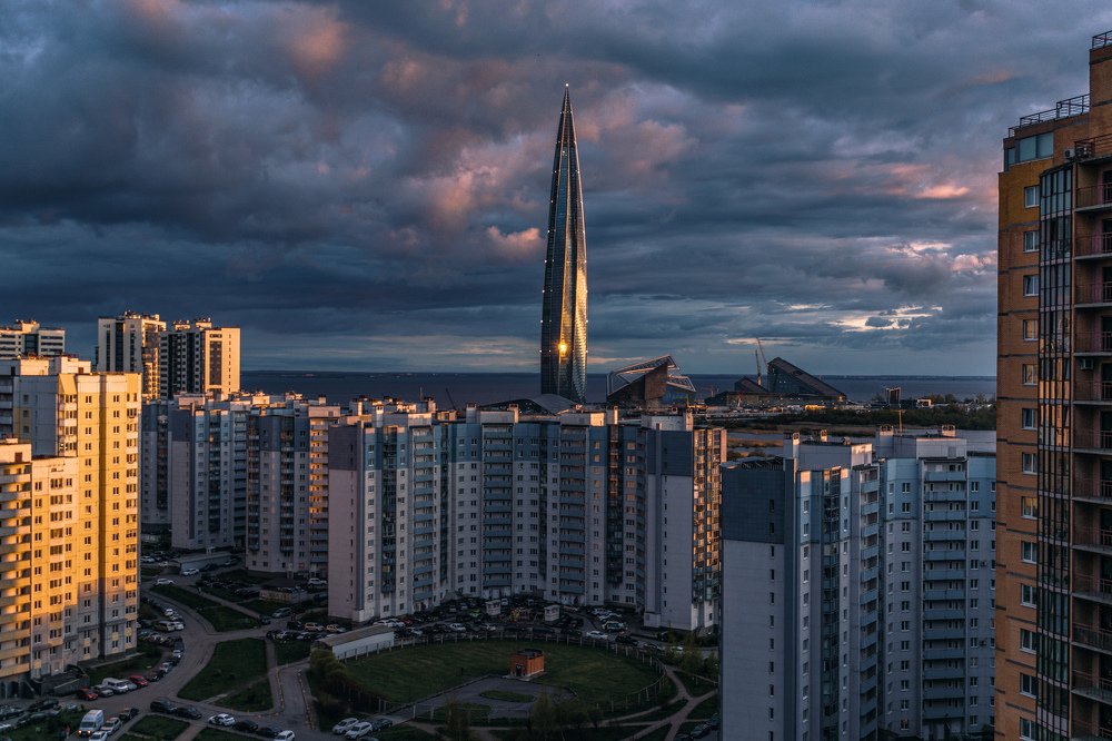 Майские закаты у башни
