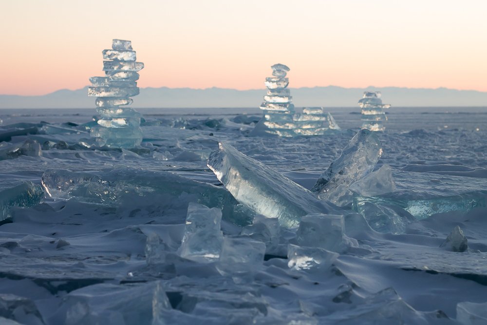 Лед Байкала.