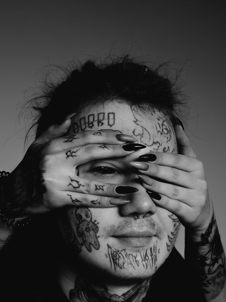 тату в глазу