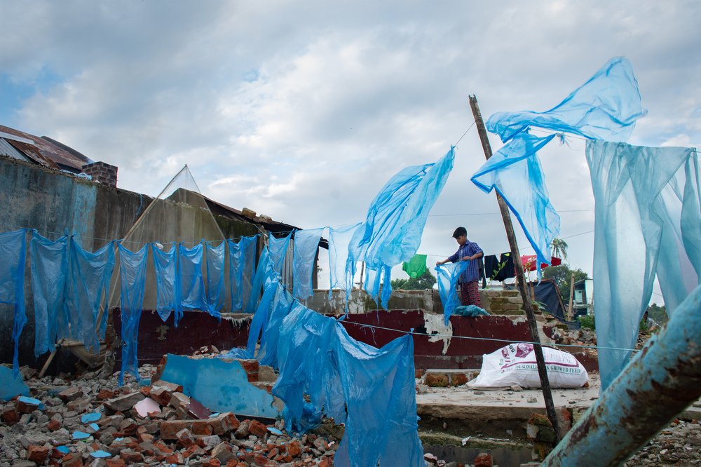 Reusing of polythene in a local fish market
