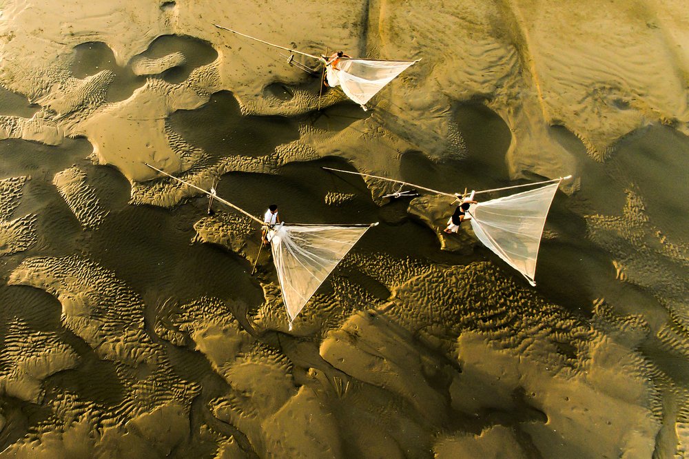 Photograph by LE CONG BINH